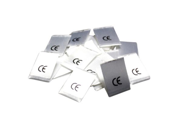 25 Textiletiketten CE mit Mittelfalte