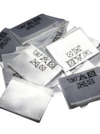 25 Textiletiketten nur Pflegesymbole Mittelfalte 25 Textiletiketten nur Pflegesymbole Mittelfalte