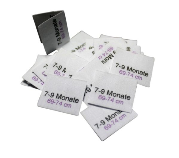 25 Textiletiketten Baby- und Kindergrößen 7-9 M 25 Textiletiketten Baby- und Kindergrößen 7-9 M