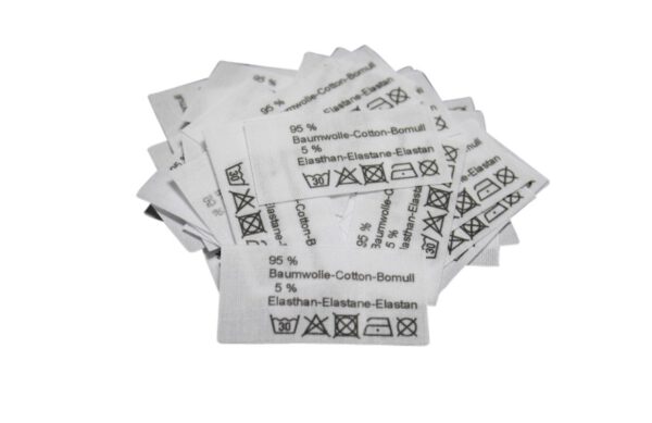 50 Textiletiketten 95% Baumwolle 5% Elasthan in drei Sprachen 50 Textiletiketten 95% Baumwolle 5% Elasthan in drei Sprachen