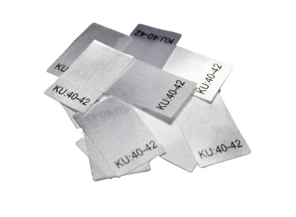 25 Textiletiketten Größe KU: 40-42