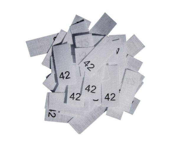 25 Textiletiketten - Größe 42 auf Mischband