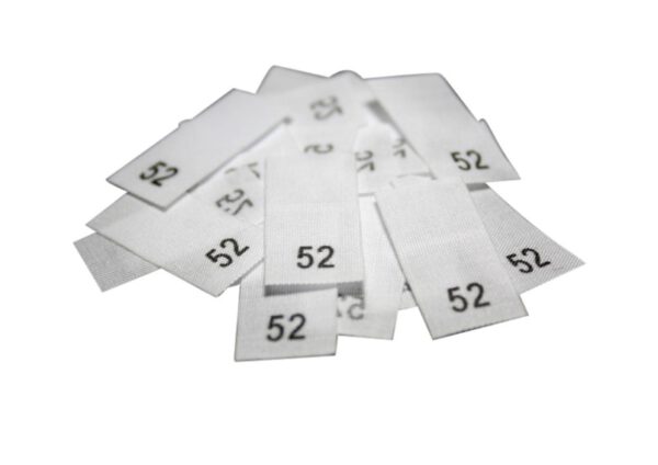 25 Textiletiketten - Größe 52 auf Mischband