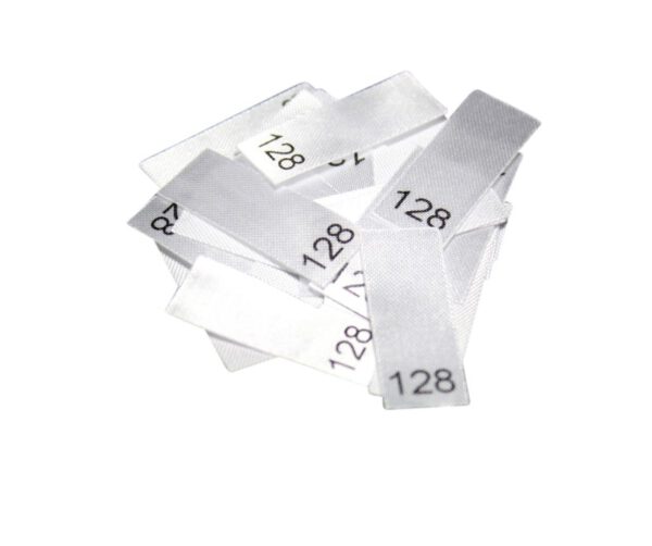 25 Textiletiketten - Größe 128 25 Textiletiketten - Größe 128