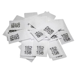 25 Textiletiketten - Größe 152/158 auf Mischband