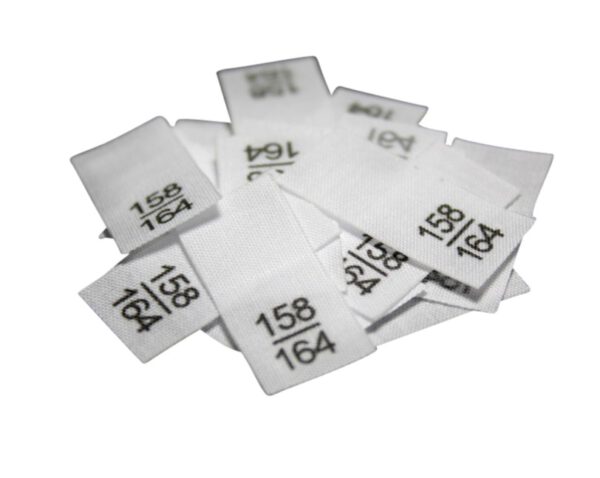 25 Textiletiketten - Größe 158/164 auf Mischband