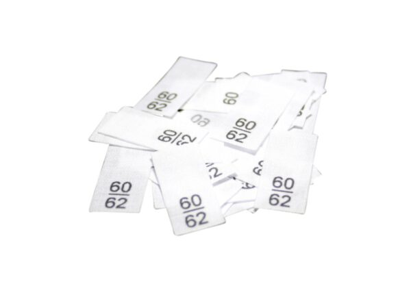 25 Textiletiketten - Größe 60/62 auf Mischband