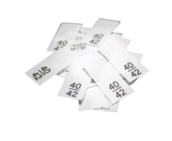 25 Textiletiketten - Größe 40/42 auf Mischband
