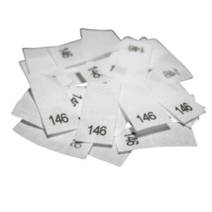 25 Textiletiketten - Größe 146 auf Mischband