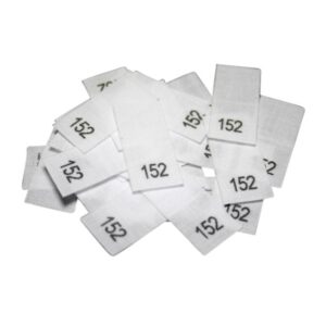 25 Textiletiketten - Größe 152 auf Mischband