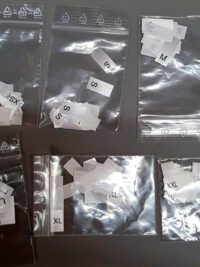 6-fach-Set Größenetiketten XS bis XXL; 150 Größen zum Einnähen im Set • je 1 x 25 Stück: XS, S, M, L, XL, XXL