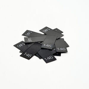 il_fullxfull.4571663292_oq2l.jpg 25 St. Textiletiketten Größe 146