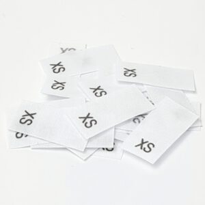 il_fullxfull.4571685996_7mru.jpg 25 St. Textiletiketten Größe XS auf Mischband