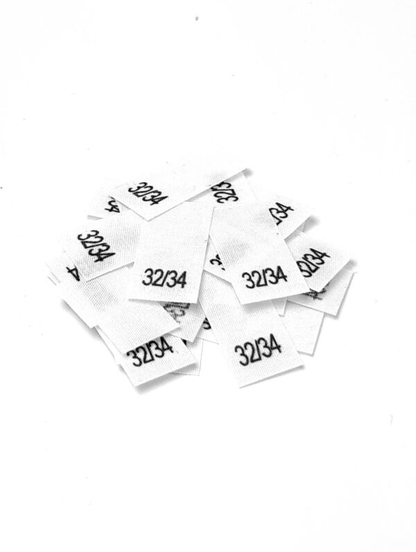 25 St. Textiletiketten  Größe 32/34 auf Mischband