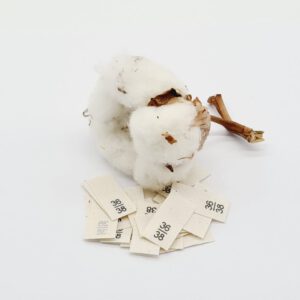 25 St. Textiletiketten  Größe 36/38 auf Naturbaumwollband