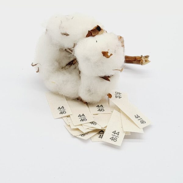 il_fullxfull.4999333963_6ssz.jpg 25 St. Textiletiketten Größe 44/46 auf Naturbaumwollband