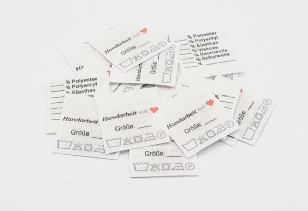 Universaletiketten Handarbeit mit Herz / 25 Stück