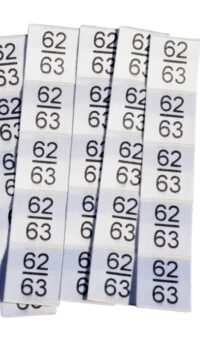 25 selbstklebende Textiletiketten Größe 62/63