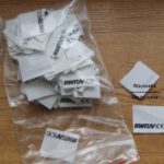 100 Etiketten RWTÜV|CE| geschnitten & gefalten 30x25mm