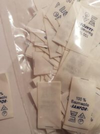 Sanfor Textiletiketten mit Aufdruck: 100% Baumwolle, einzeln geschnittene und mittig gefalzte Einnähetiketten